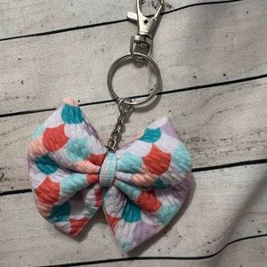 Bow keychain